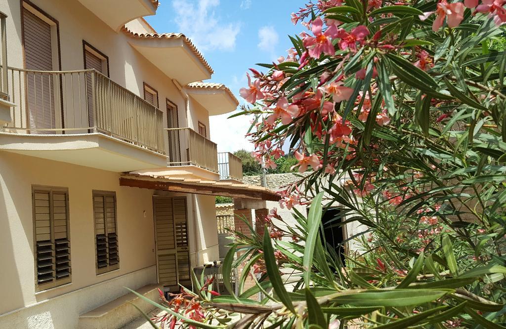 Villa San Marco In Riva Al Mare Sciacca Esterno foto